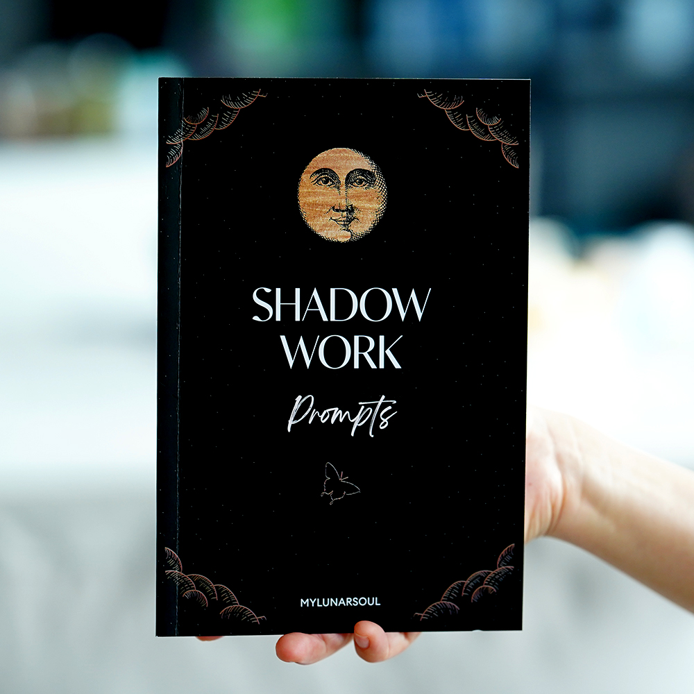 Tarot Cards Deck With Guidebook - 34 suggerimenti di lavoro sull'ombra Interno