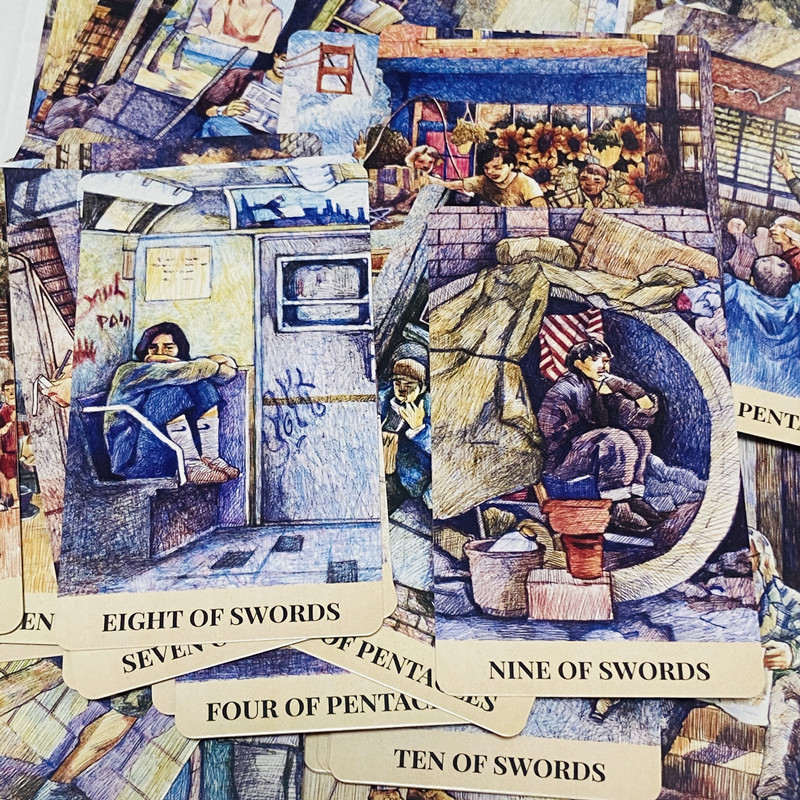 Carte dei Tarocchi City Labyri - Tarot Cards Deck With Guidebook recensione e prezzo